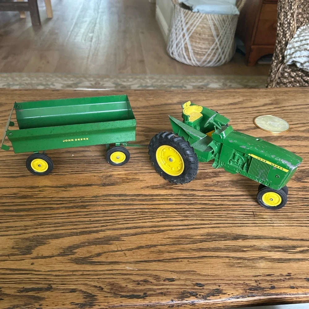 Vintage 70s John Deere Tractor Set